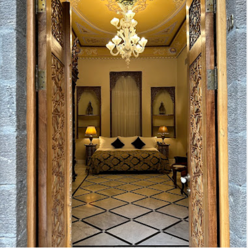 Deluxe Suite - 1