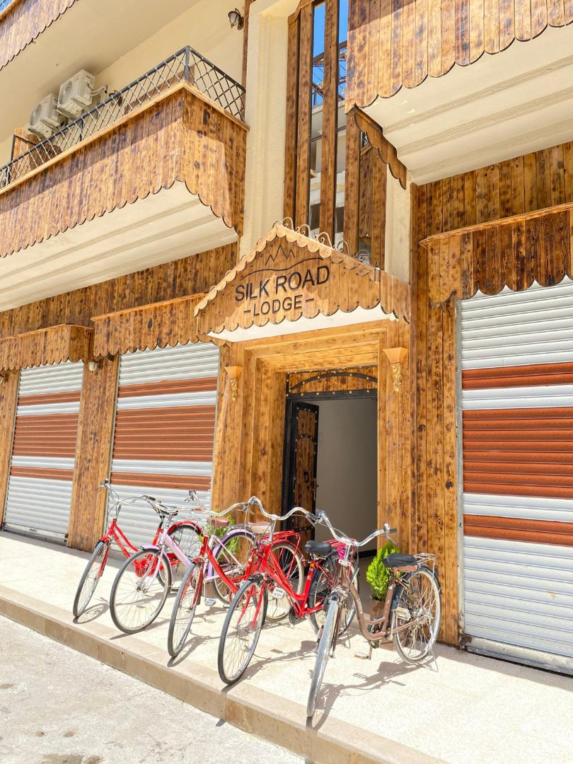Silk Road Lodge 