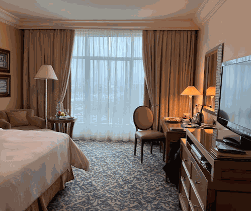 Four Seasons Executive Suite - 1