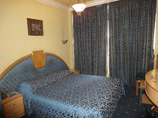 Al Iwan Hotel - More photos background
