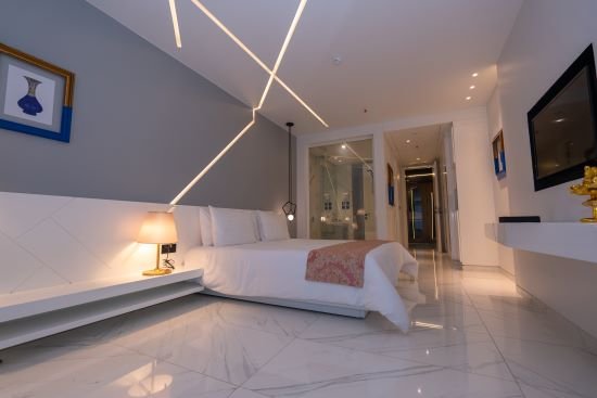 City Suite - 1