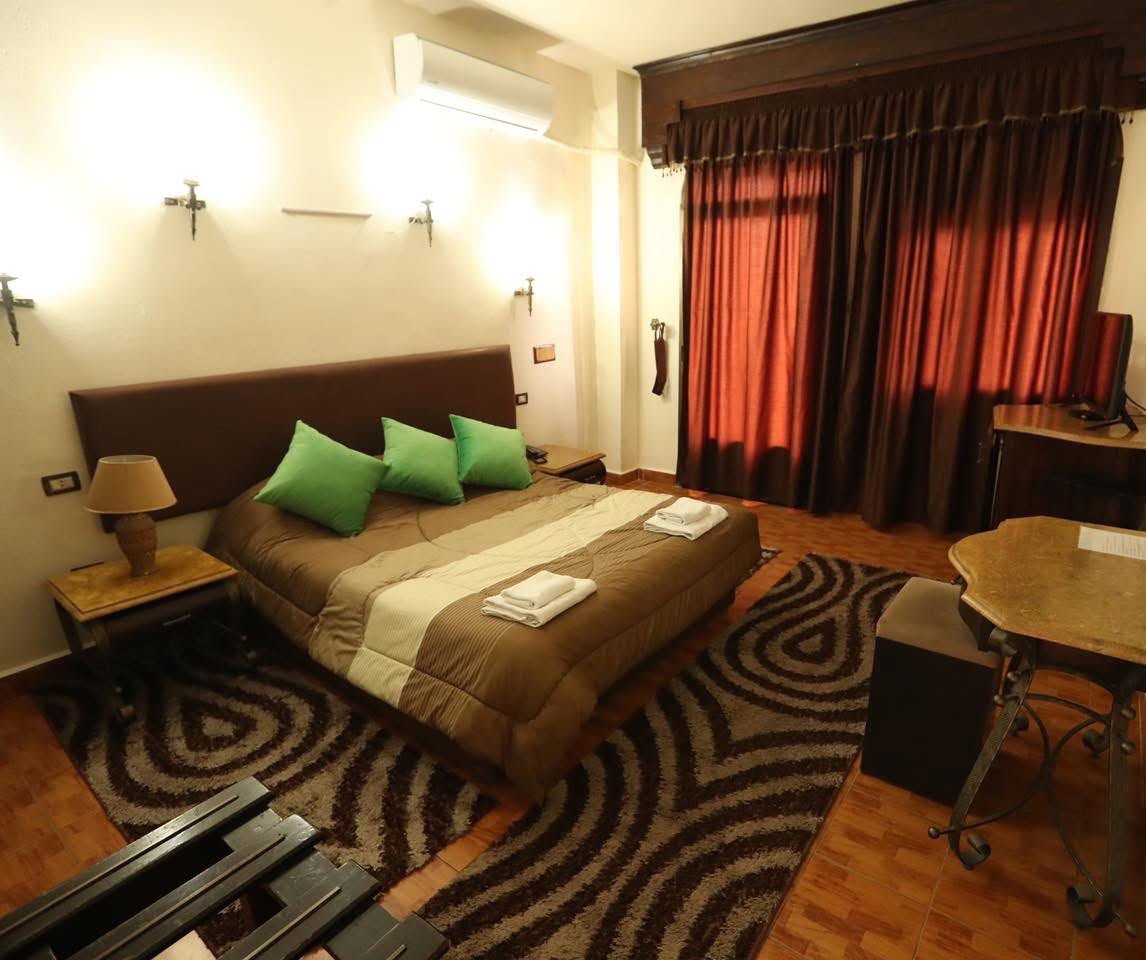 Suite - 1